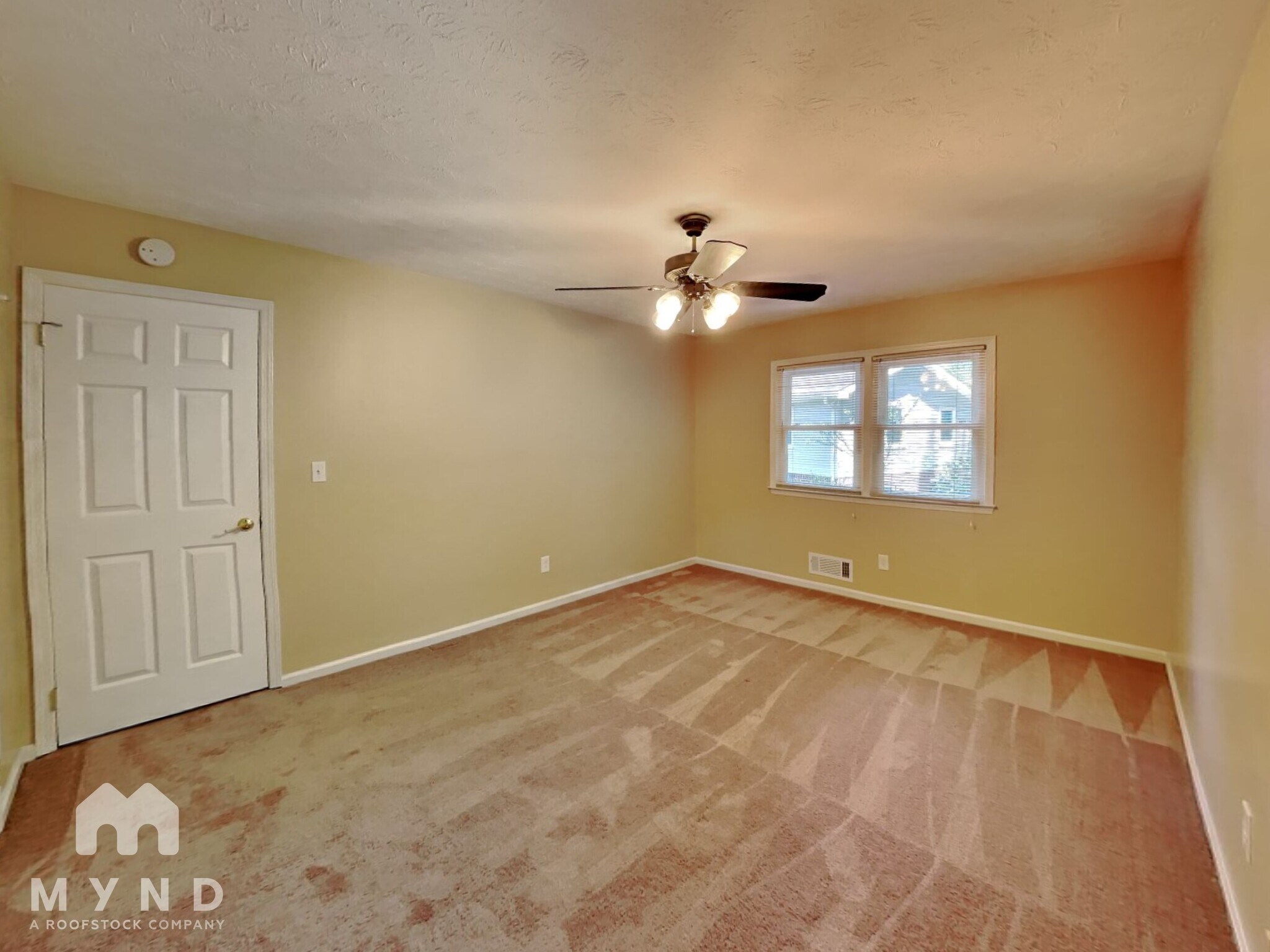 Building Photo - 1645 Brantford Dr