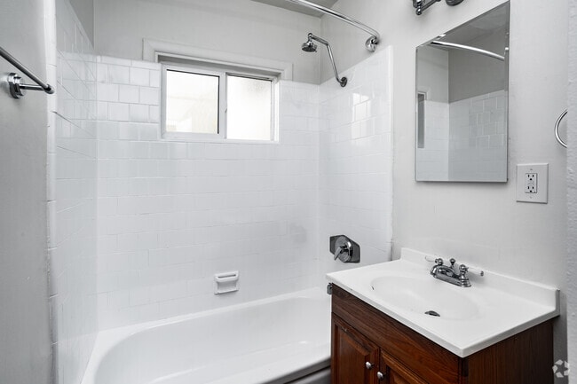 1BR, 1BA - Unit B - Fourth Avenue