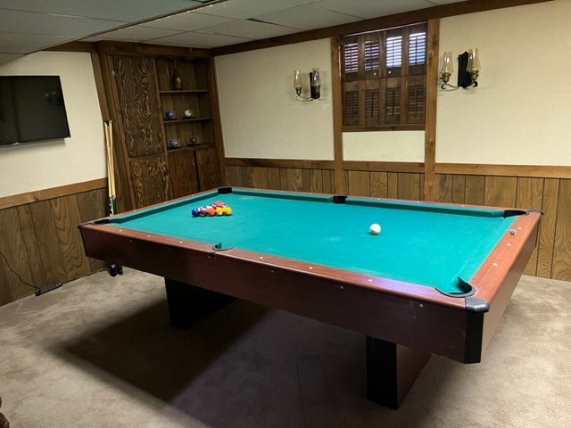 Dry bar area with a regulation size pool table - 719 Pine St