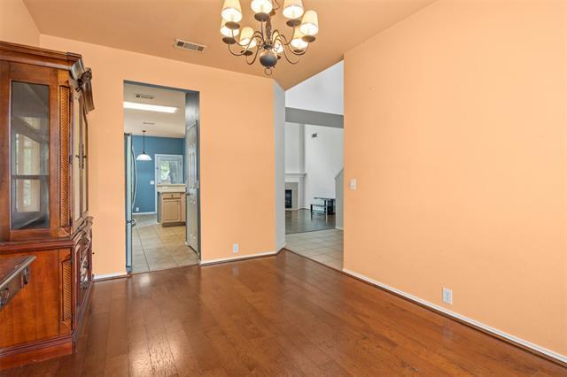 Building Photo - 2209 Geneva Ln