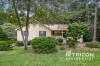 Building Photo - 143 Aspen Ct