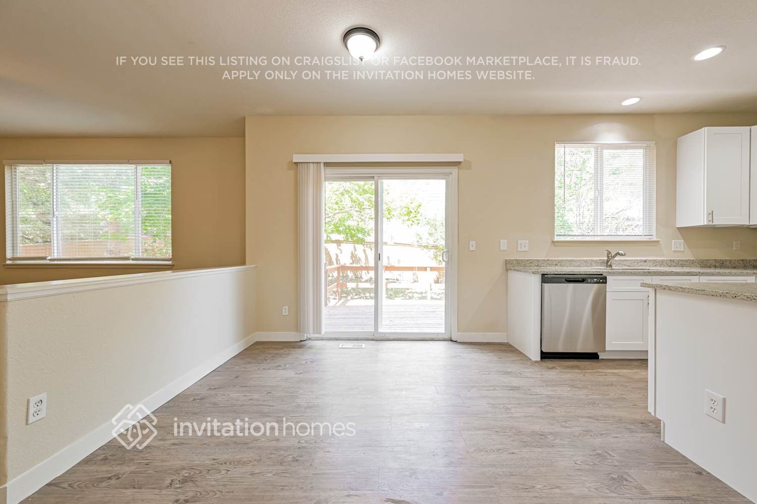 Building Photo - 11027 Chesmore St