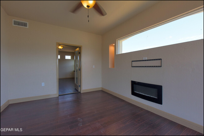 Building Photo - 7228 Longspur Drive