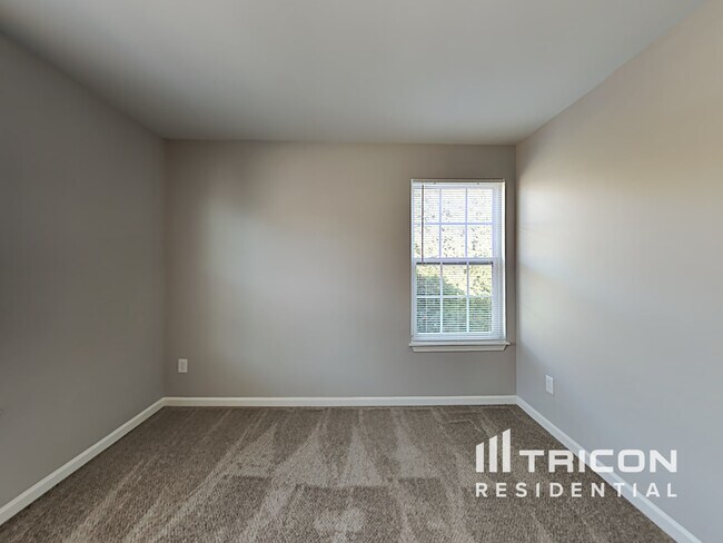Building Photo - 1 Ridgeleigh Way