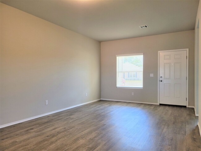 Building Photo - 21215 Winding Brook