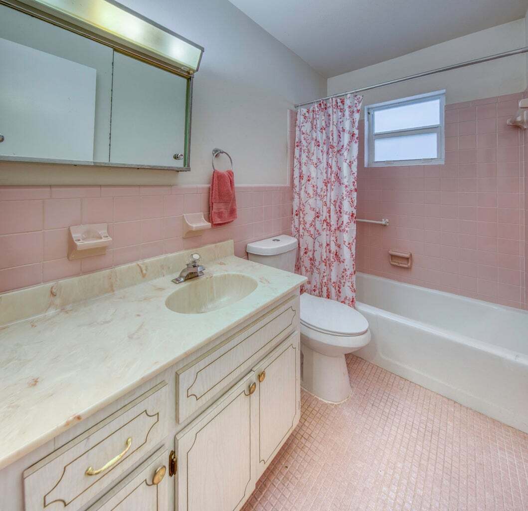 Building Photo - 32 S Ocean Breeze