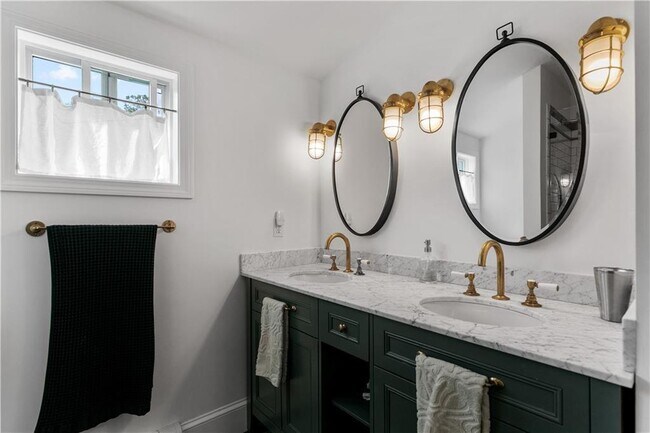 Building Photo - 17 West St