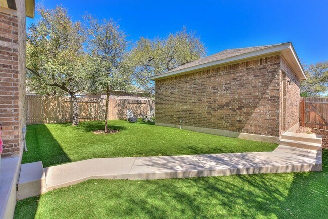 Building Photo - 1736 Cherokee Nation Trl
