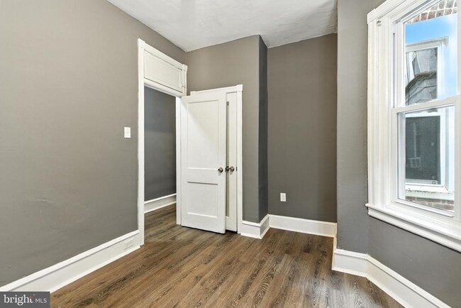 Building Photo - 1618 S 56th St