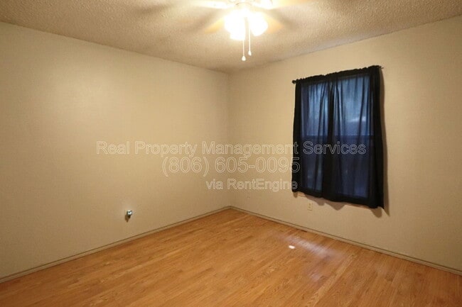 Building Photo - 8606 Avenue V