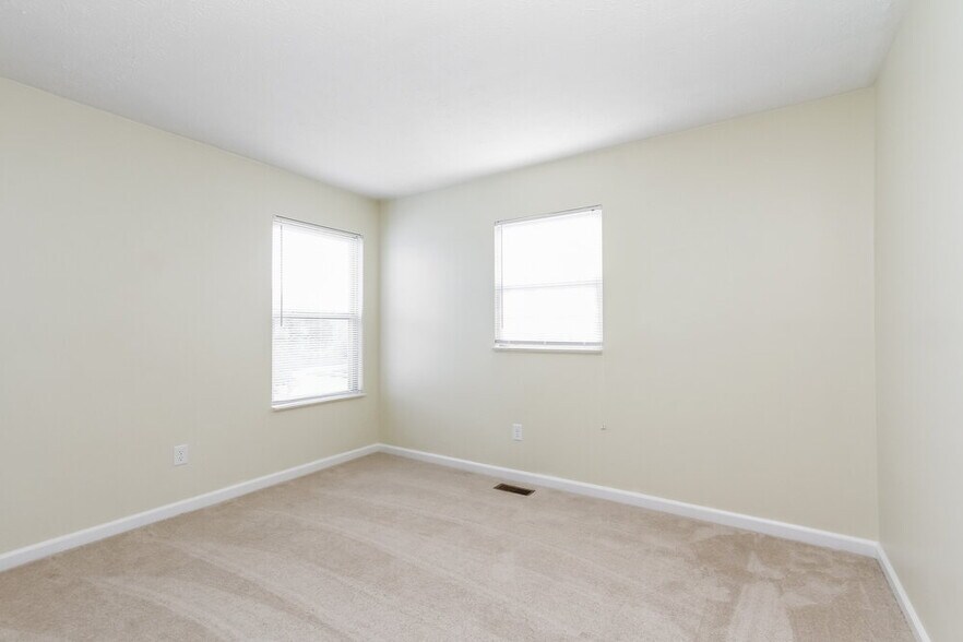 Building Photo - 12971 Quarterback Ln