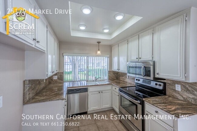 Building Photo - Single Story Three Bedroom Home in Newhall