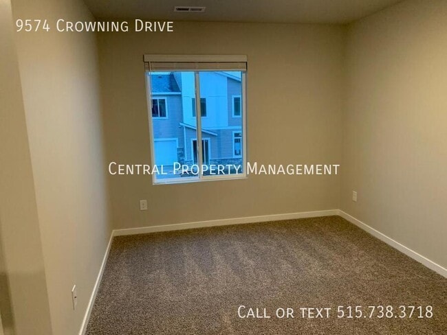 Building Photo - 9574 Crowning Dr