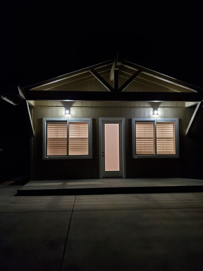 front view - 14056 Sycamore Ave