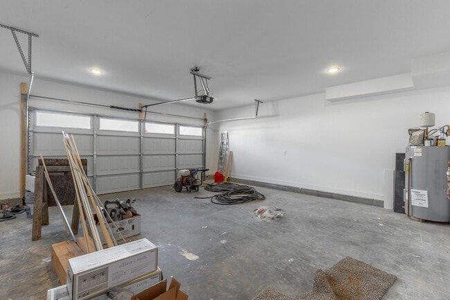 Building Photo - 5012 Oop Rd