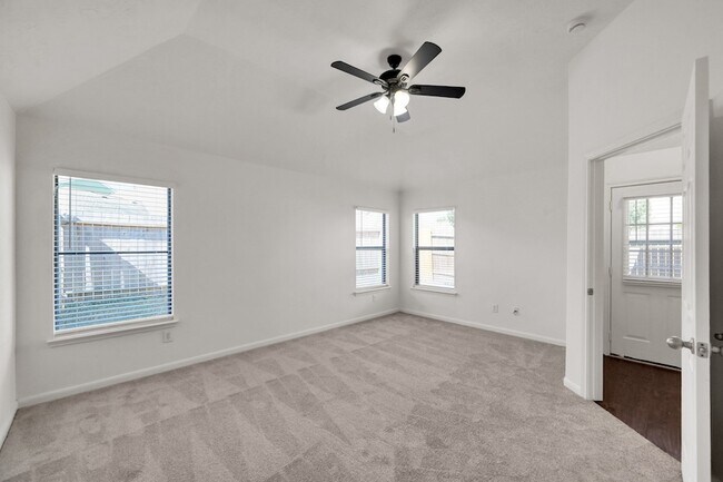 Building Photo - 29717 Buffalo Canyon Dr