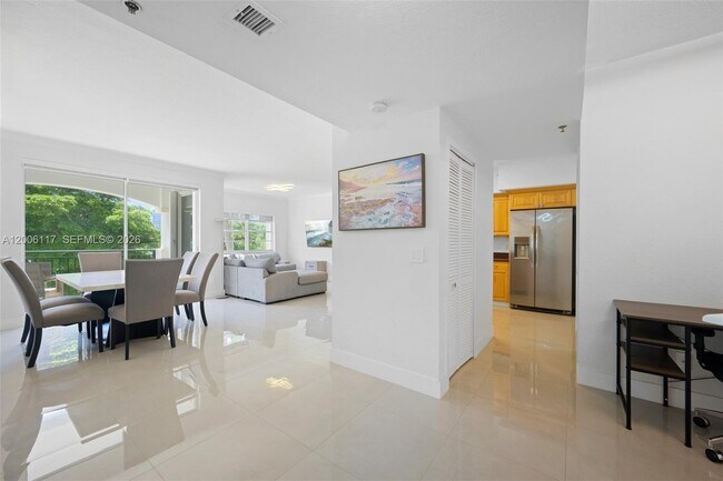 Building Photo - 3255 NE 184th St