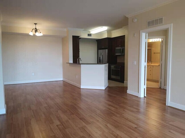 Building Photo - 1660 Renaissance Commons Blvd