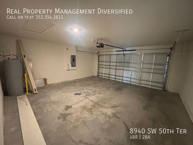 Building Photo - 8940 SW 50th Ter