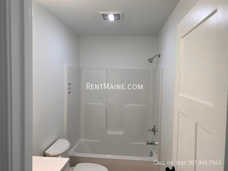 Building Photo - 66 Wildwood Dr