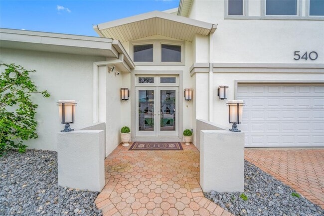 Building Photo - 540 59th Ave