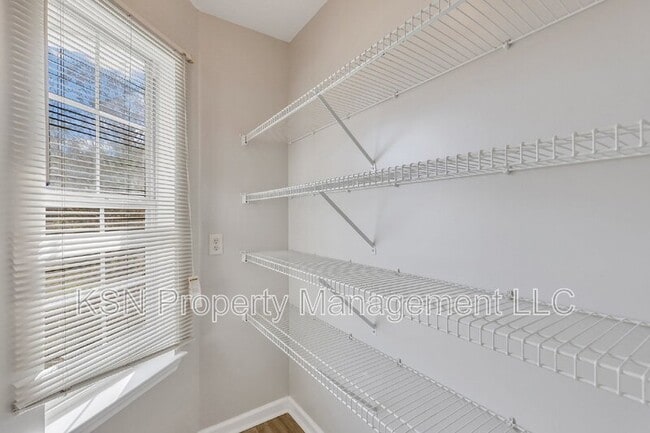 Building Photo - 129 Finn Cir