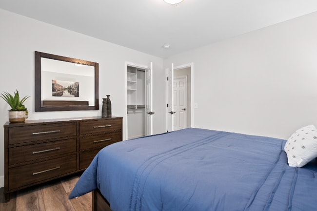 Building Photo - 4 Amherst Ave