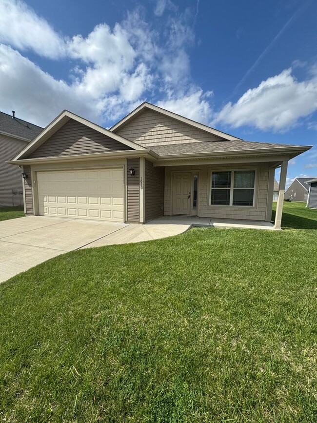 Primary Photo - 3 Bedroom Single Family Home