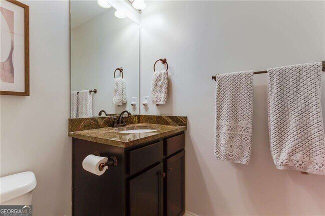 Building Photo - 2357 Cortez Way NE