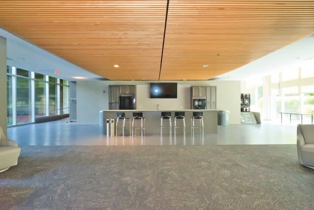 Building Photo - 9655 Woods Dr
