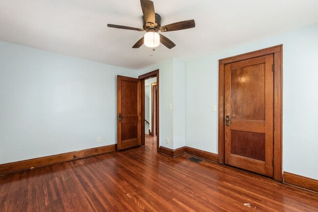 Building Photo - Adorable Single-Family Home!