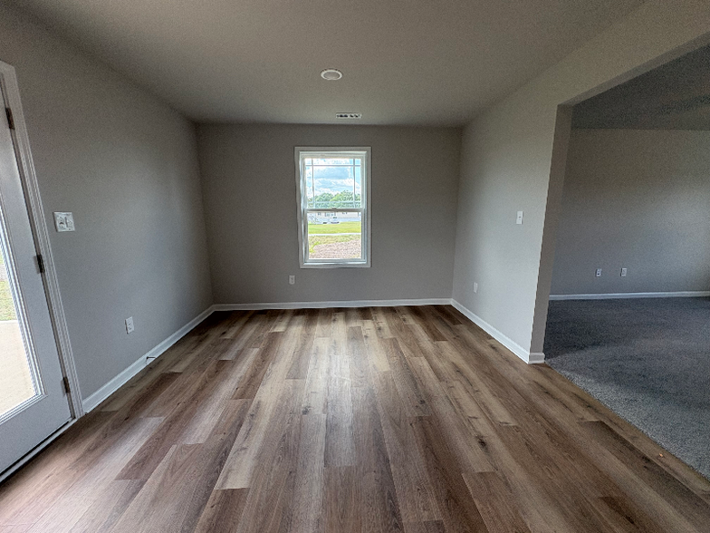 Building Photo - 16 Shiloh Dr