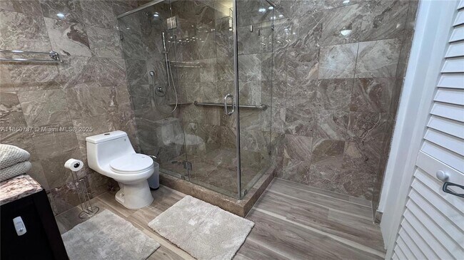 Building Photo - 3505 S Ocean Dr