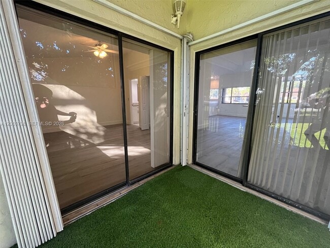 Building Photo - 9795 SW 138th Ave