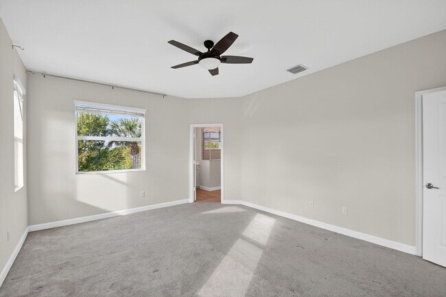 Building Photo - 4839 Navali Dr