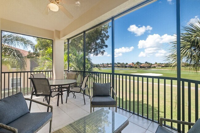 Building Photo - 3 Bed + Flex, 3 Bath 2,686 Sq Ft - Top Floor Coach Home