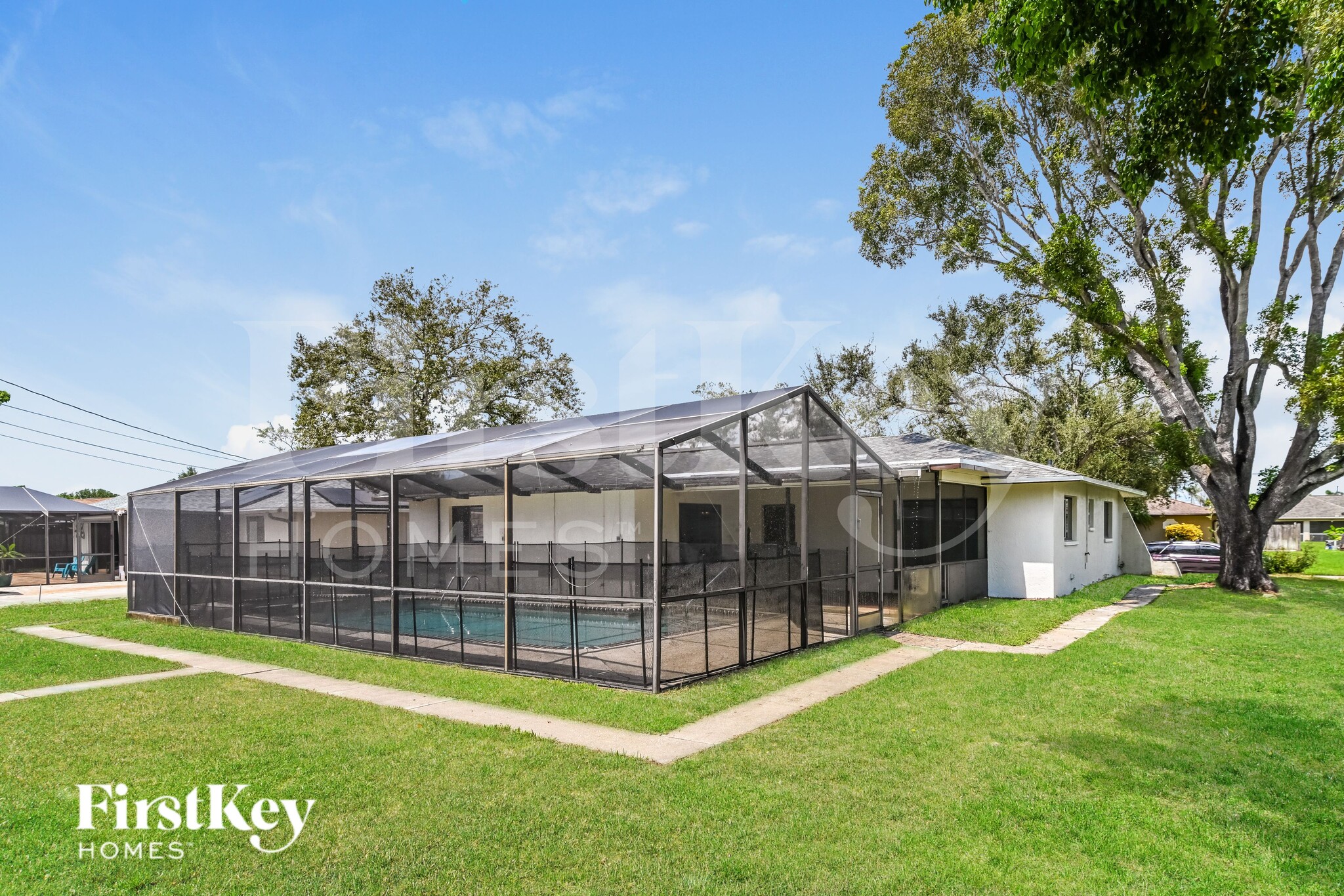 Building Photo - 2128 SE 3rd Terrace