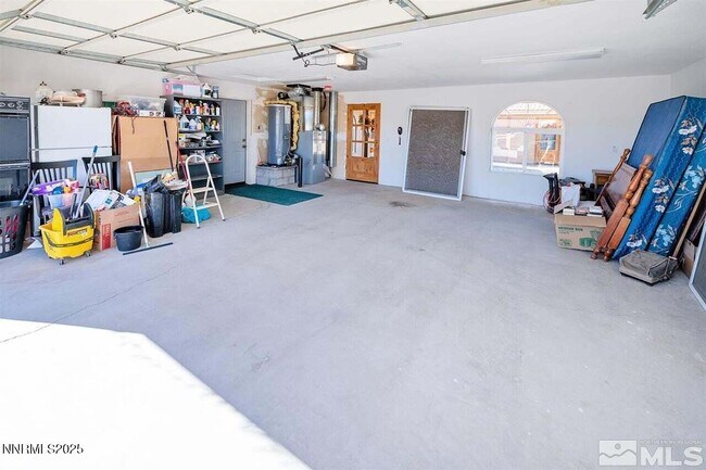 Building Photo - 3165 Green Ave