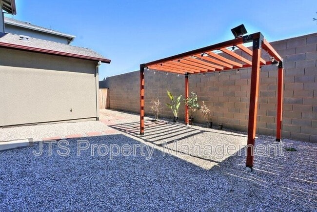 Building Photo - 2683 Alcove Way