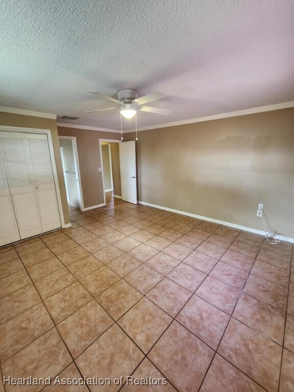Building Photo - 2636 Queenswood Dr