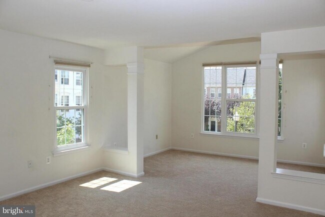 Building Photo - 20965 Kittanning Ln