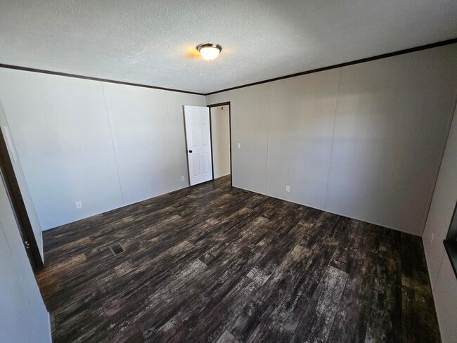 Building Photo - 6045 Frederick St