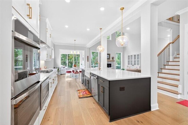 Building Photo - 345 Wiman Park Ln