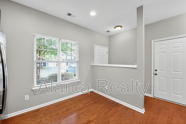 Building Photo - 13917 Singleleaf Lane