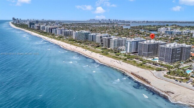 Building Photo - 9559 Collins Ave