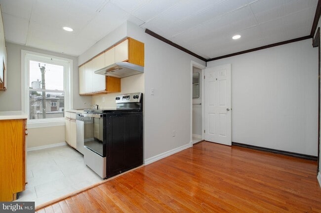 Building Photo - 2522 Madison Ave
