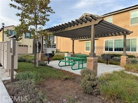 Building Photo - 5585 Valencia Dr