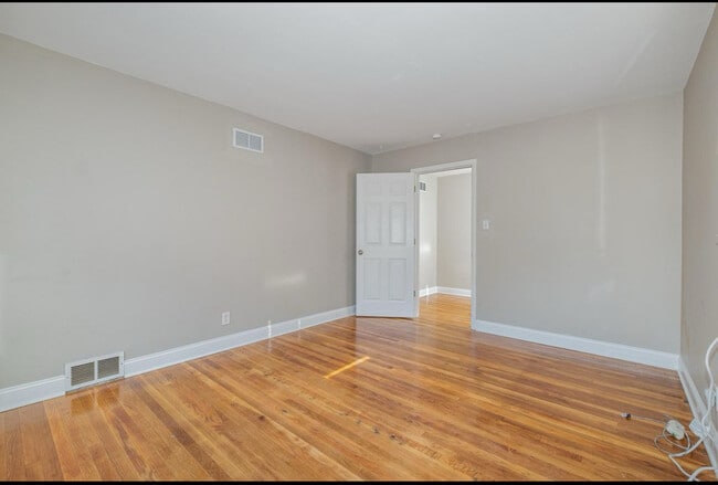 Building Photo - OX Properties