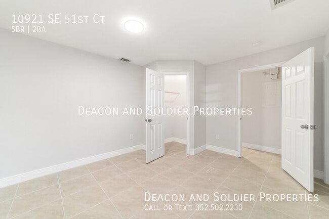 Building Photo - 10921 SE 51st Ct