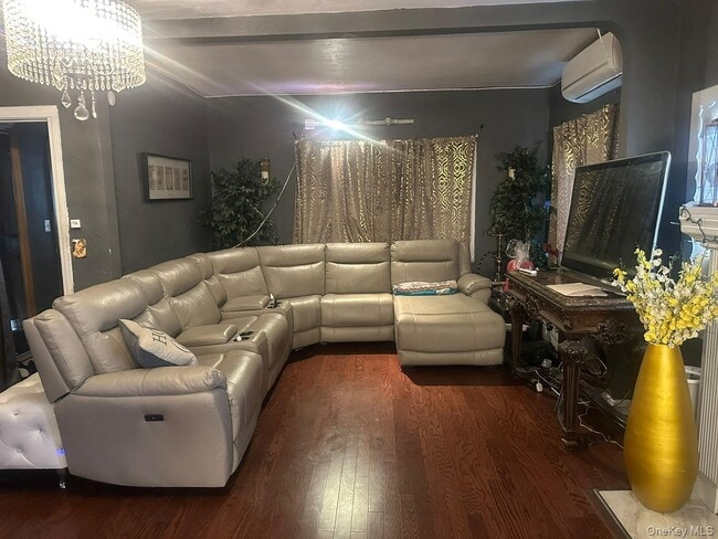 Building Photo - 133-22 228th St